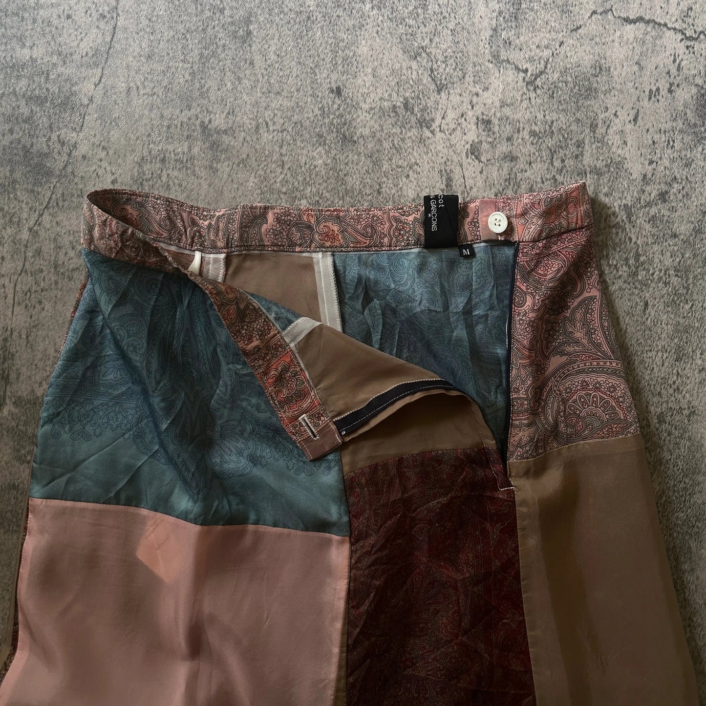 AW02 COMME des GARÇONS Tricot “Silk Patchwork” Skirt - 269archive