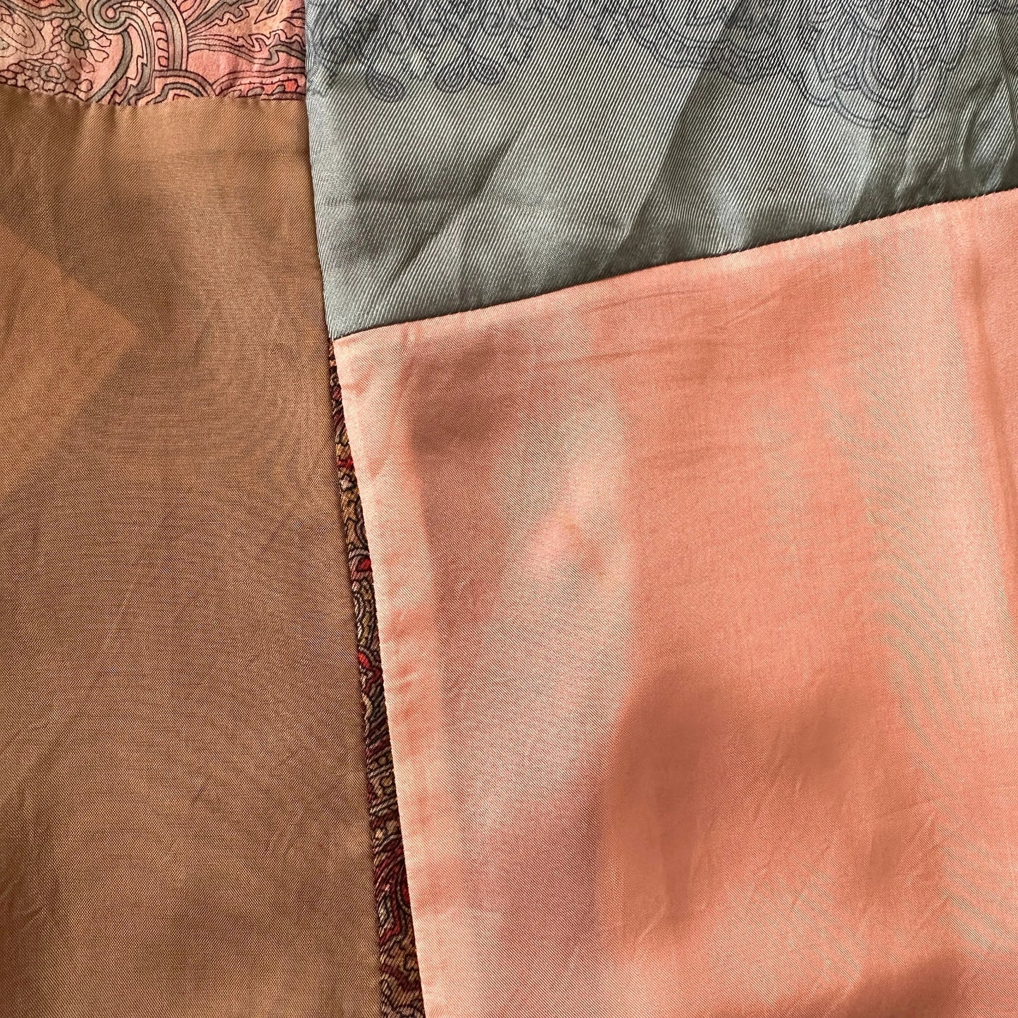 AW02 COMME des GARÇONS Tricot “Silk Patchwork” Skirt - 269archive