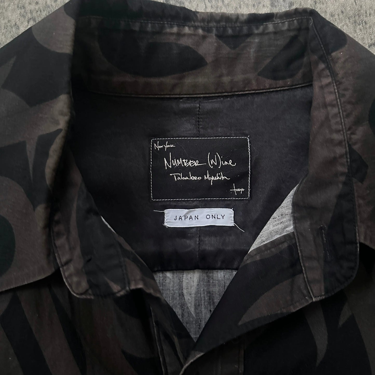 AW04 Number (N)ine Japan Exclusive “Tribal Print” Button-Up - 269archive