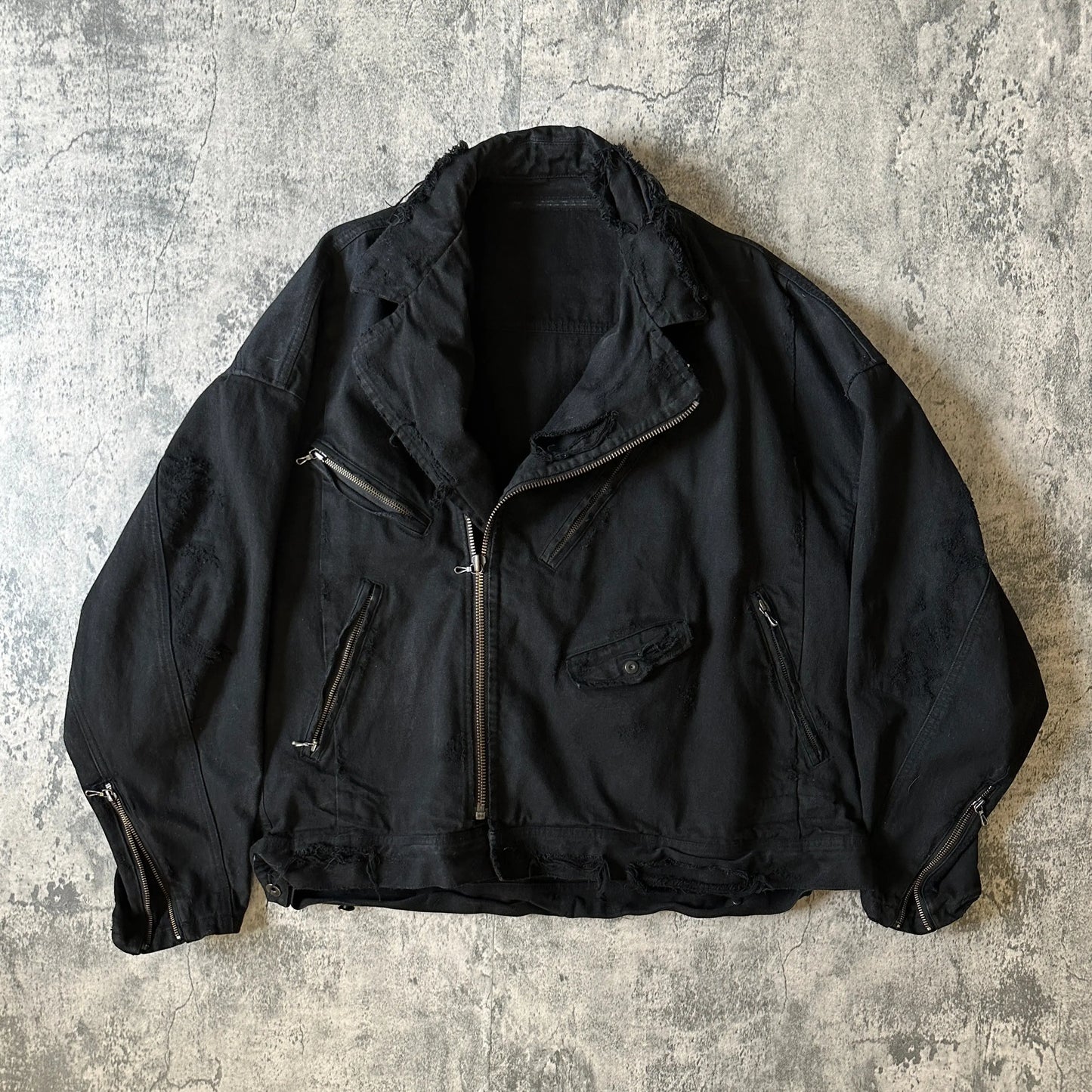 Pre-22 Sample Julius_7 Distressed Asymmetric 12oz Denim Jacket - 269archive