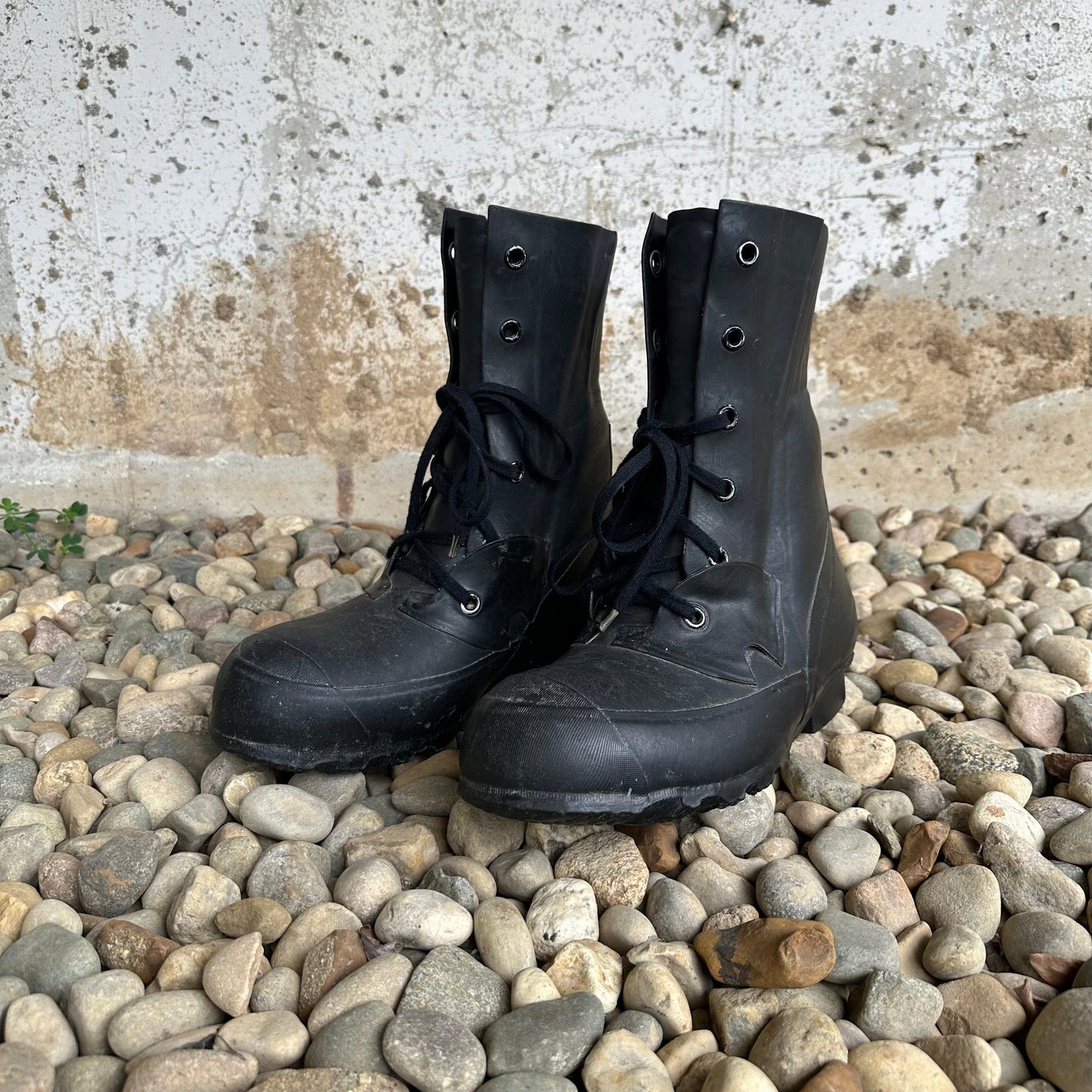 Vintage Military ‘Bunny’ Boots   269archive