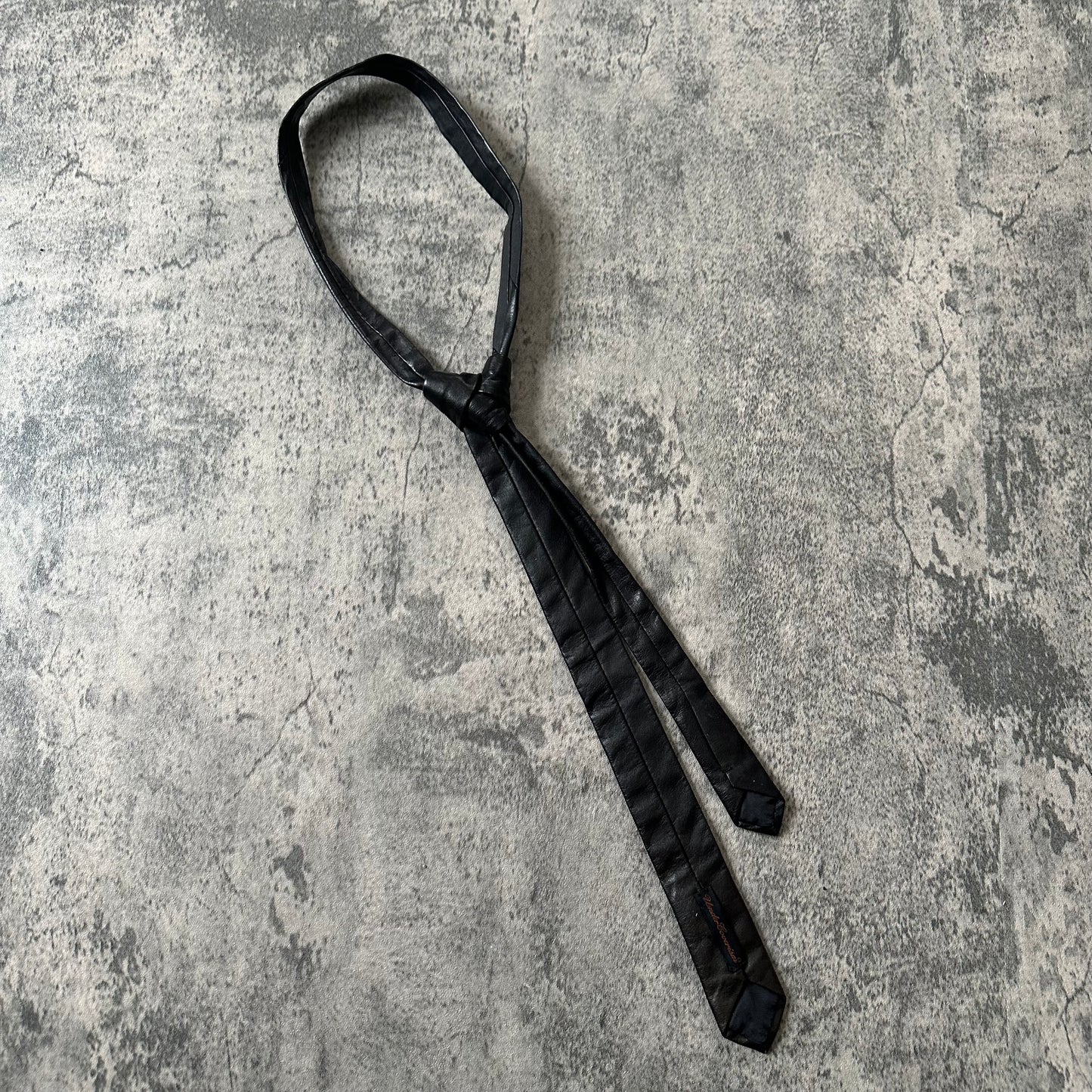 AW06 ‘Guru Guru’ Insect Leather Tie