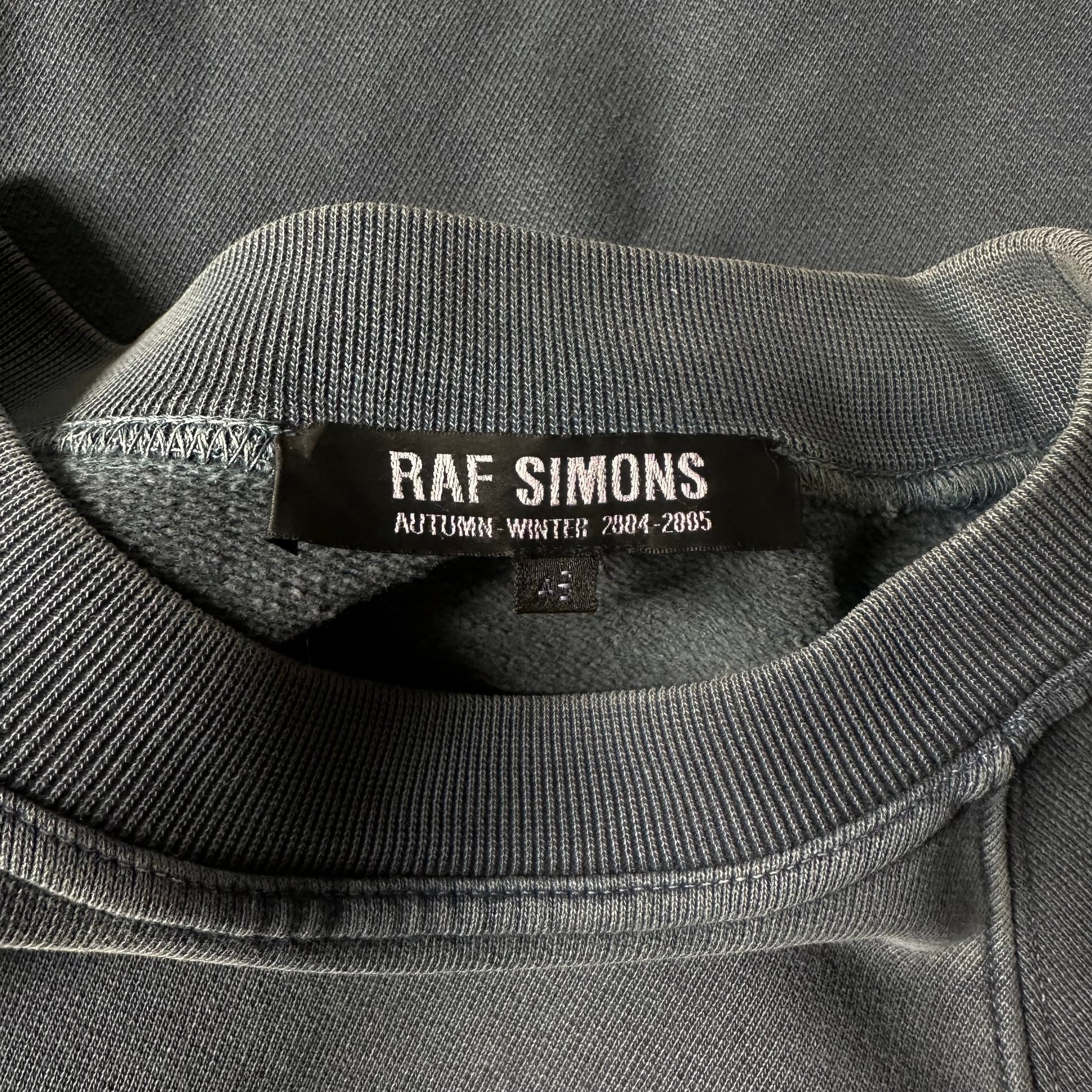 AW04 ‘Waves’ Shipwreck Poem Crewneck   269archive