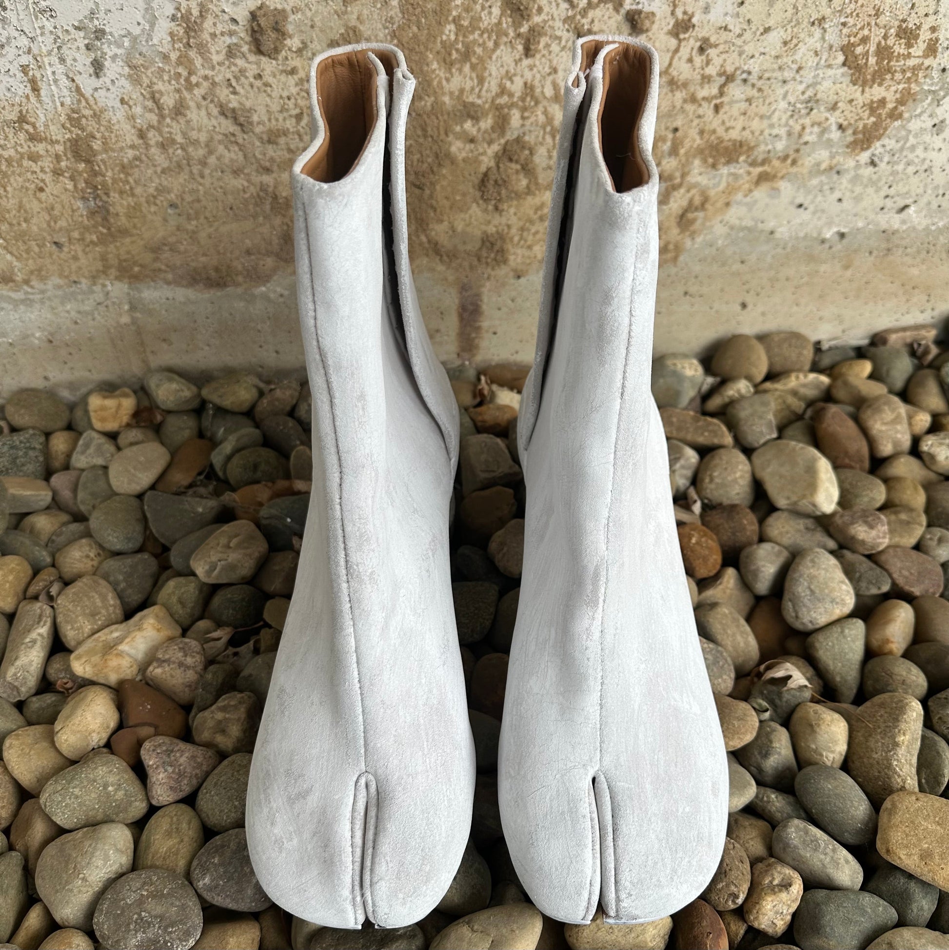 ‘Painted’ Concrete White Tabi Boots  Shoes 269archive