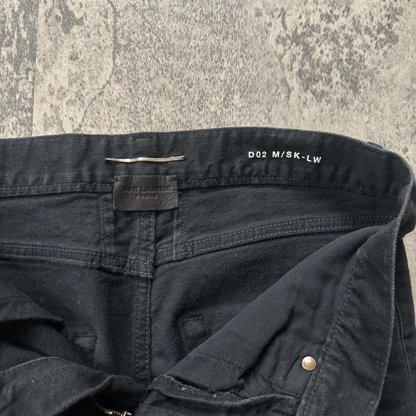 2014 D02 ‘Ripped’ Denim   269archive