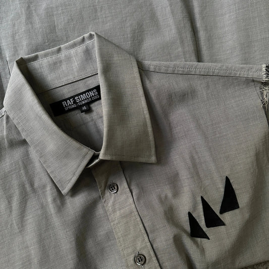 SS05 Raf Simons “History of the World” Cut-Off Shirt - 269archive