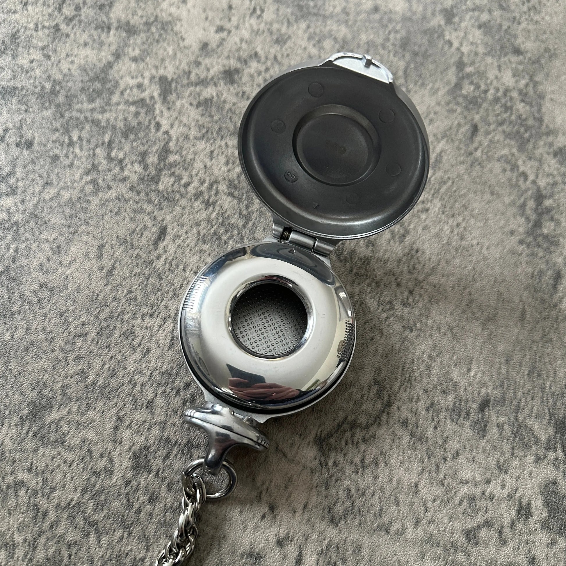 Vivienne Westwood “Crystal Skull” Portable Ashtray - 269archive