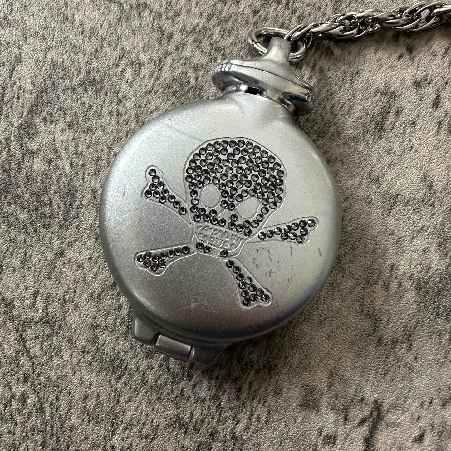 Vivienne Westwood “Crystal Skull” Portable Ashtray - 269archive