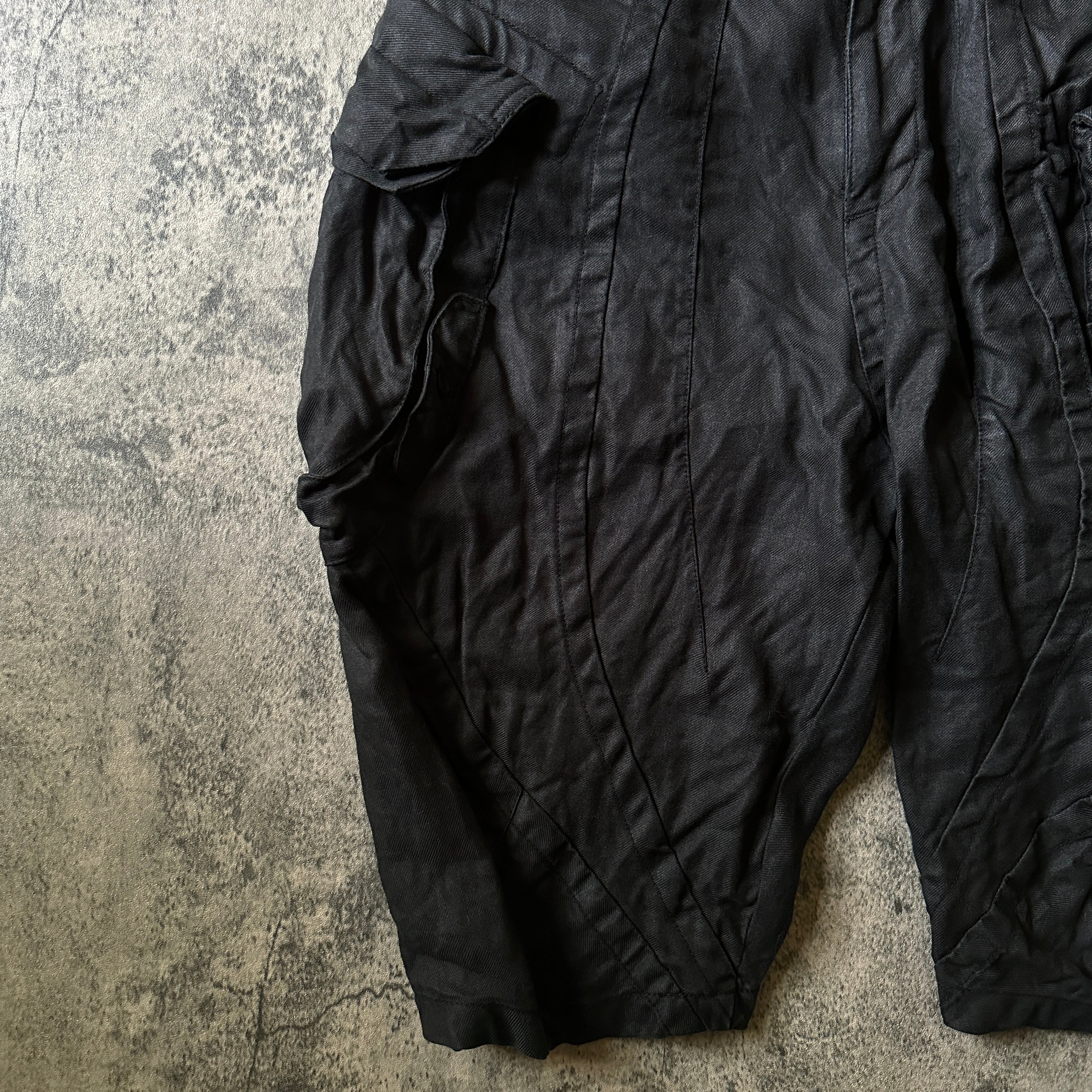 SS12 Julius_7 “Bumboo Twill” Gas Mask Cargo Shorts