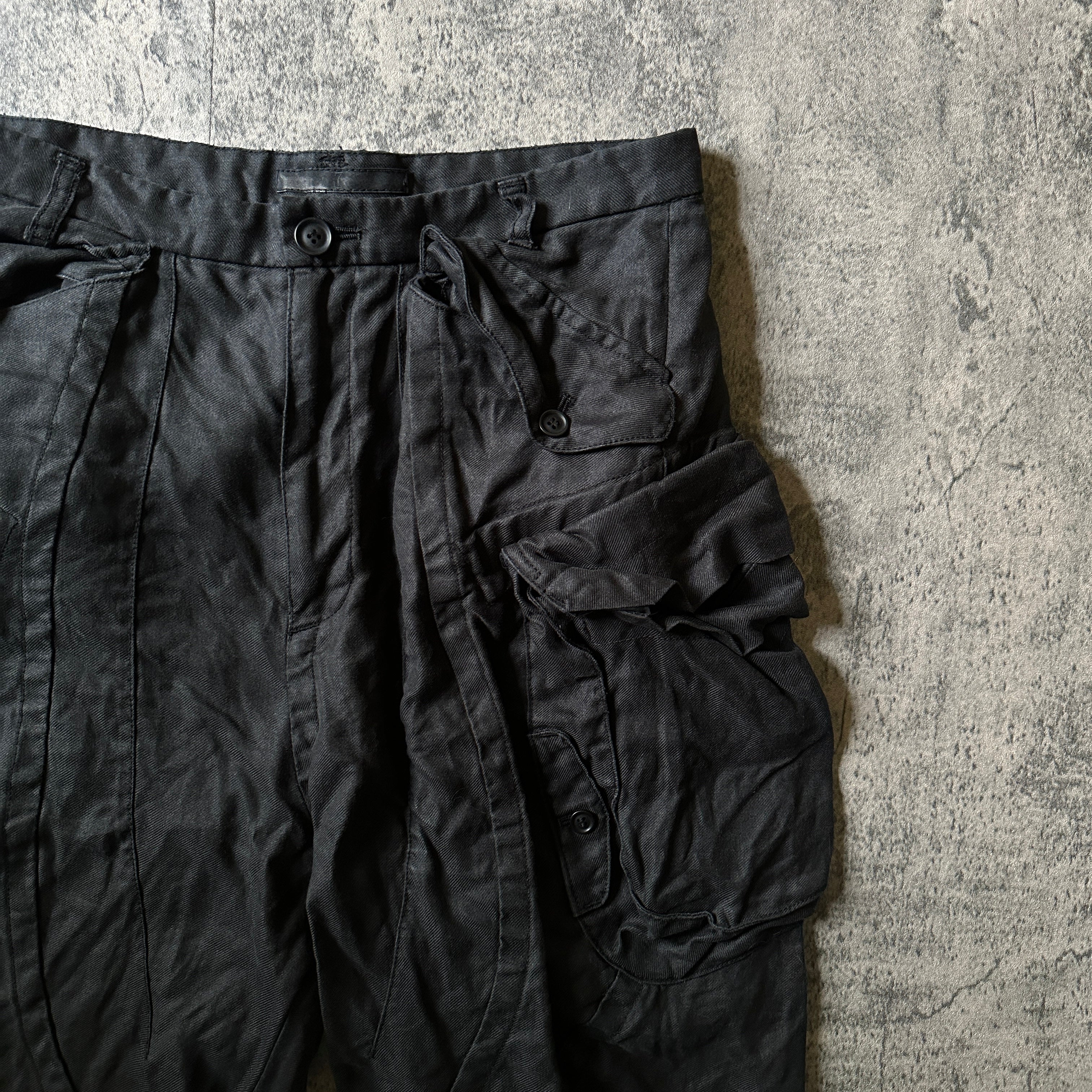 SS12 Julius_7 “Bumboo Twill” Gas Mask Cargo Shorts