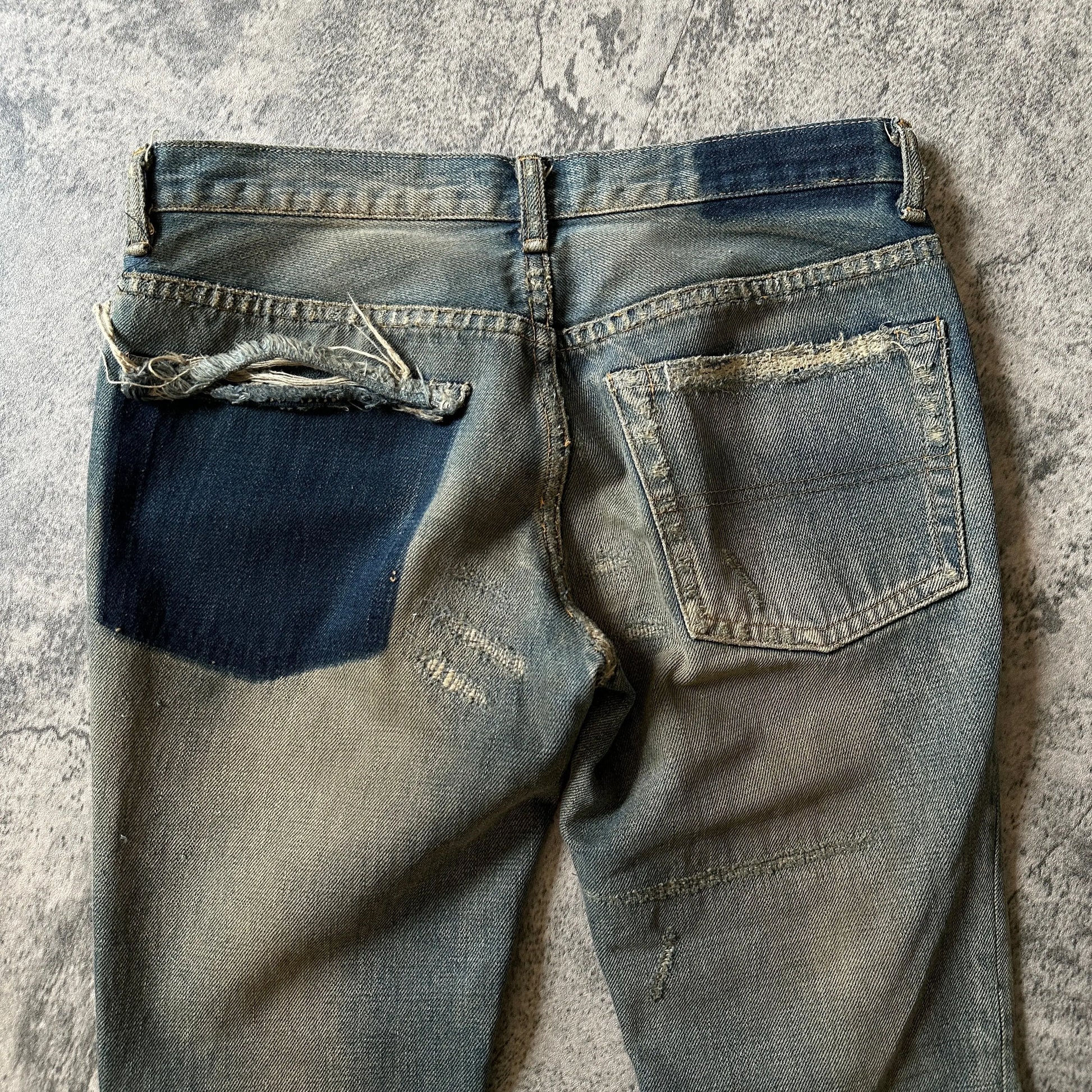 AW2004 Undercover “Red Yarn” 68 Denim - 269archive